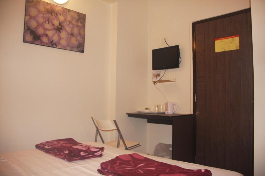 Down Town Guest House Kolkata Room photo