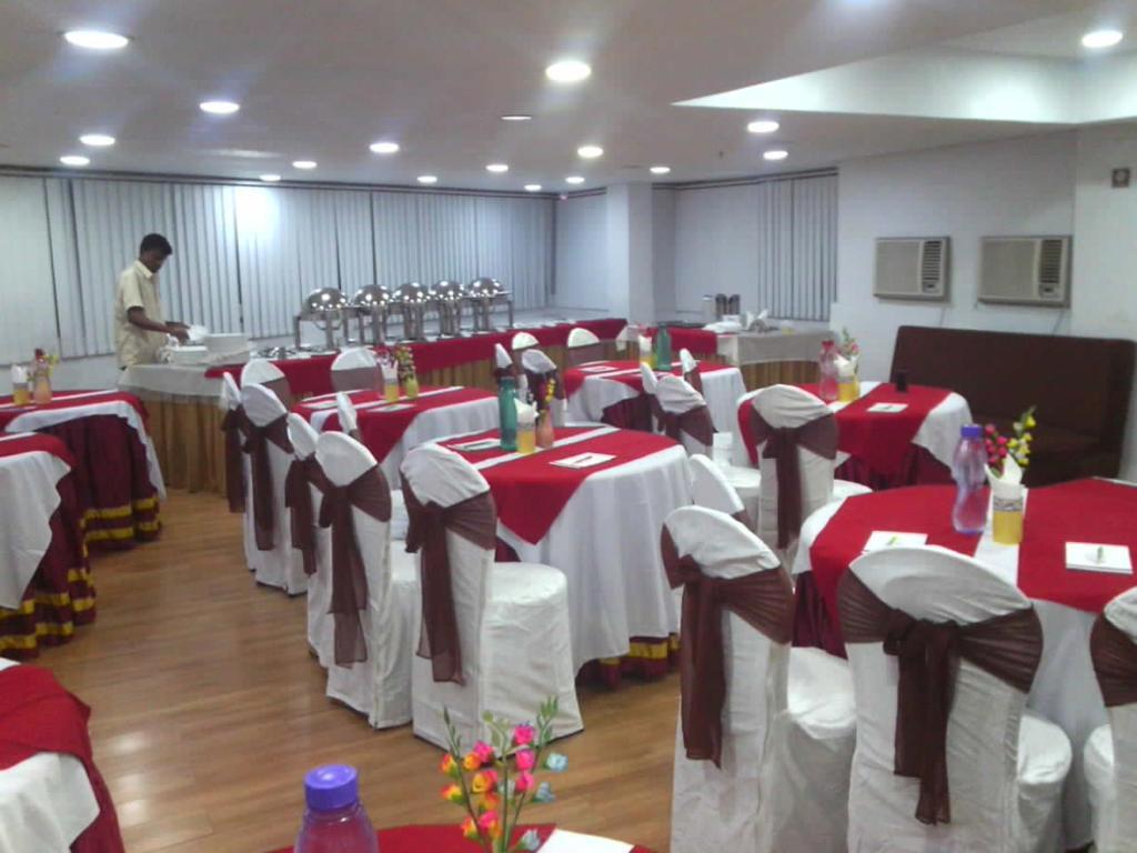 Down Town Guest House Kolkata Exterior photo